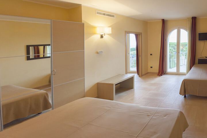 Room 5 of 64