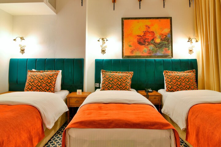 Room 28 of 50