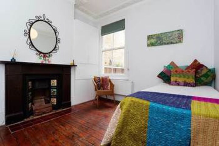 Room 7 of 22