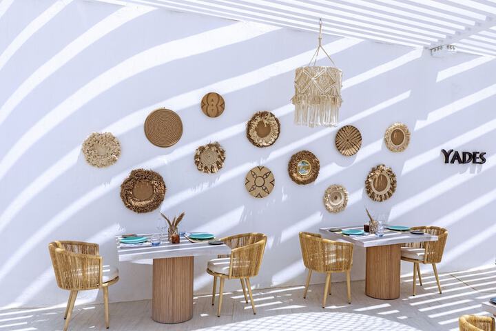 Dining 60 of 74