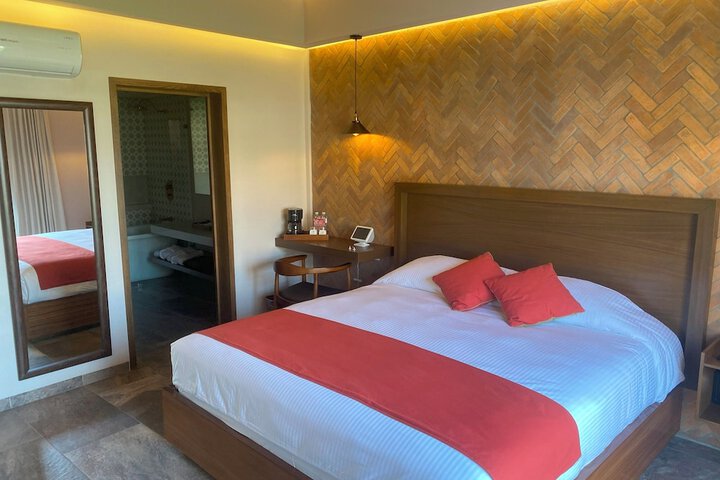 Room 27 of 81