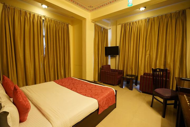 Room 17 of 49