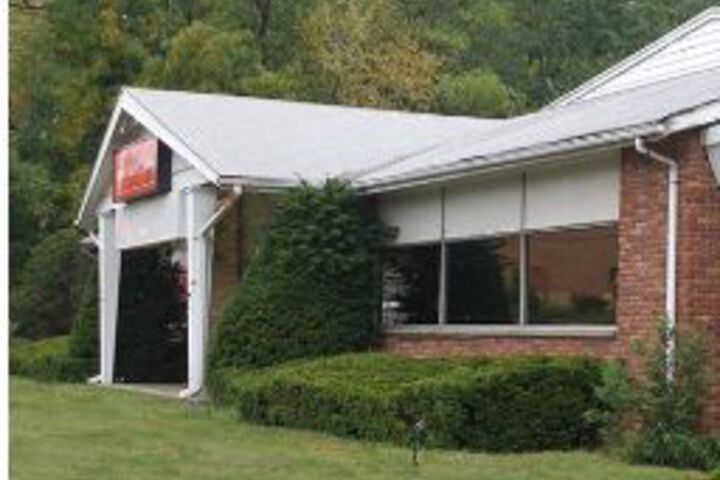 Exterior of Red Carpet Inn Parsippany Area