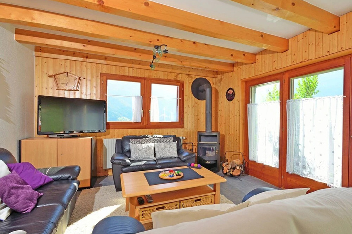 Gorgeous Holiday Home in Riddes With Terrace