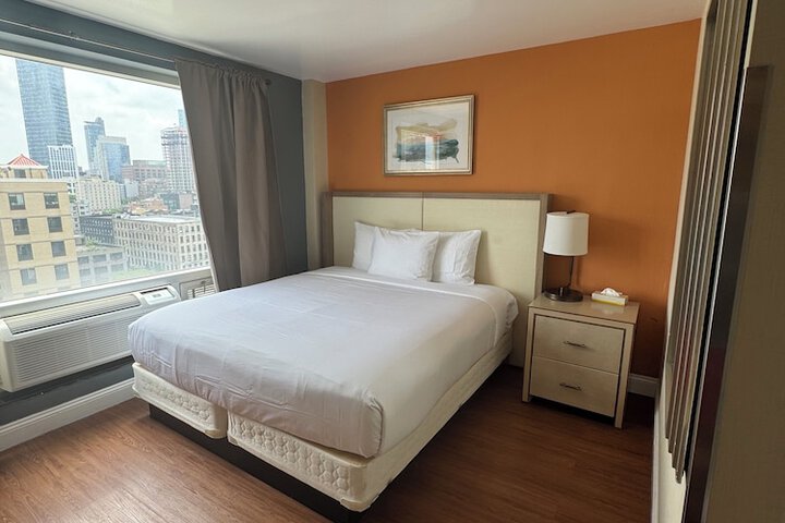 Room 49 of 89