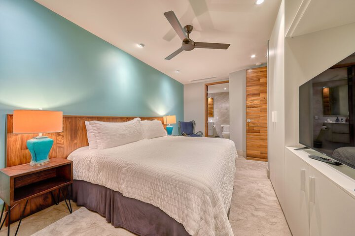Room 15 of 270