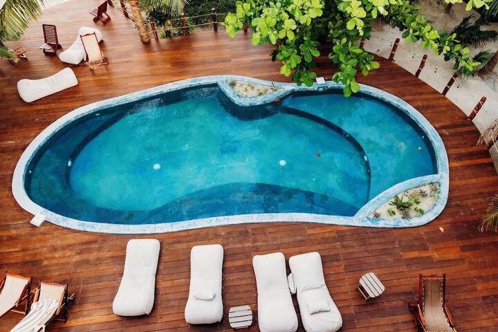 Pool 22 of 48