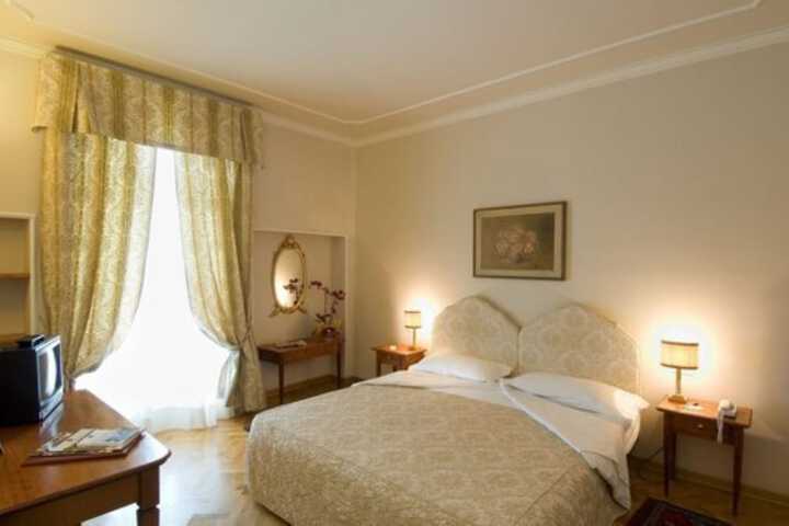Room 21 of 127