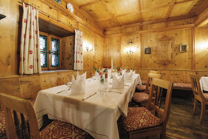Dining 103 of 136