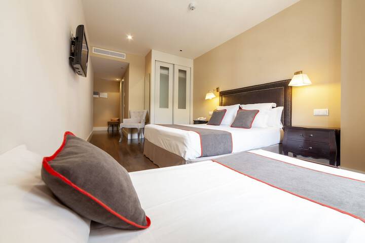 Room 20 of 32