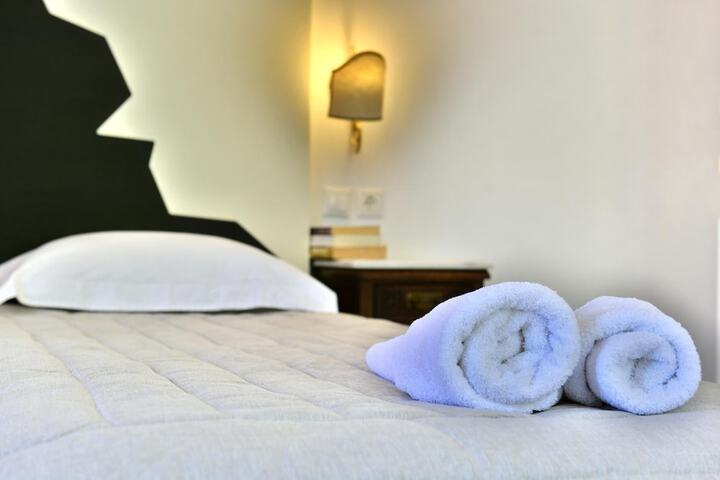Room 25 of 61
