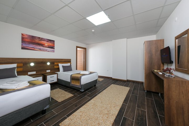 Room 9 of 64
