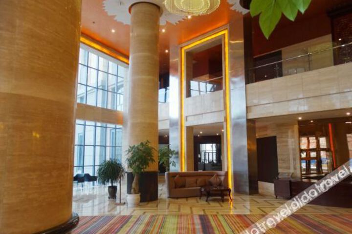 Hotel Interior 11 of 33