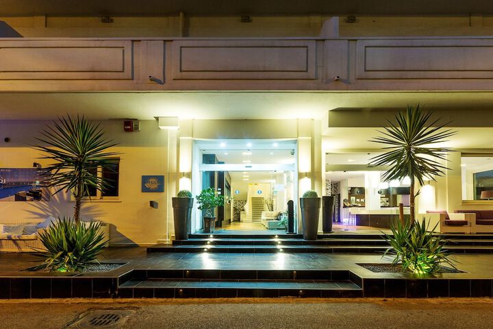 Hotel 65 of 75