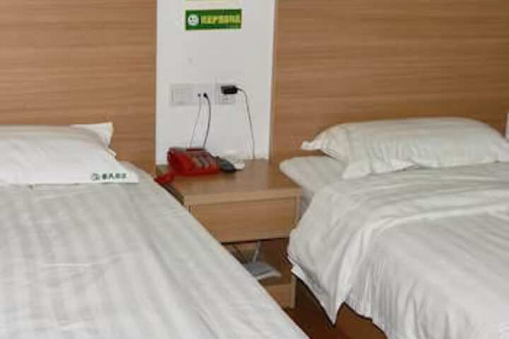 Room 15 of 24