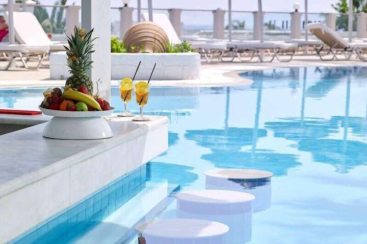 Pool 95 of 165