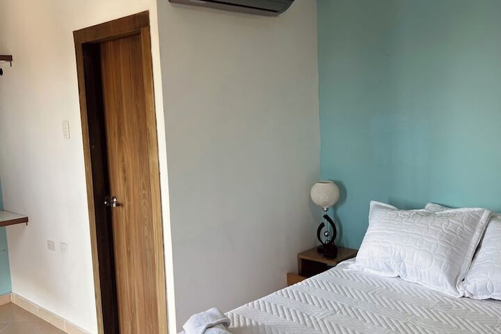 Room 13 of 125