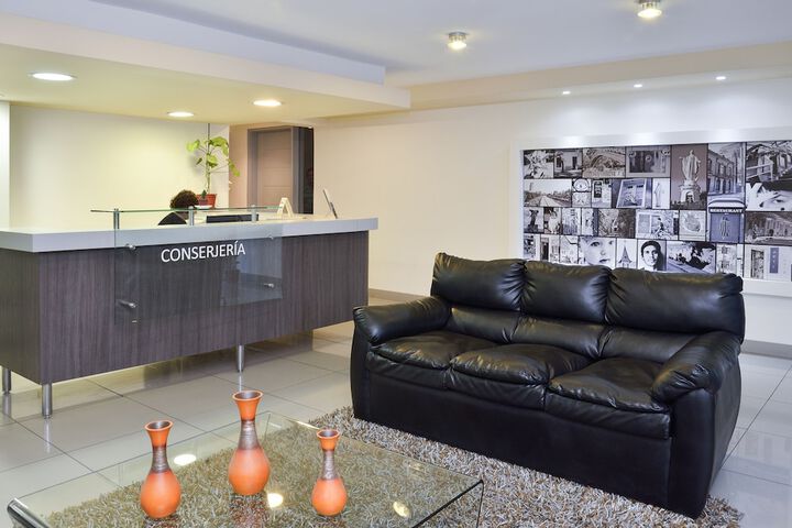 Guest Lobby
