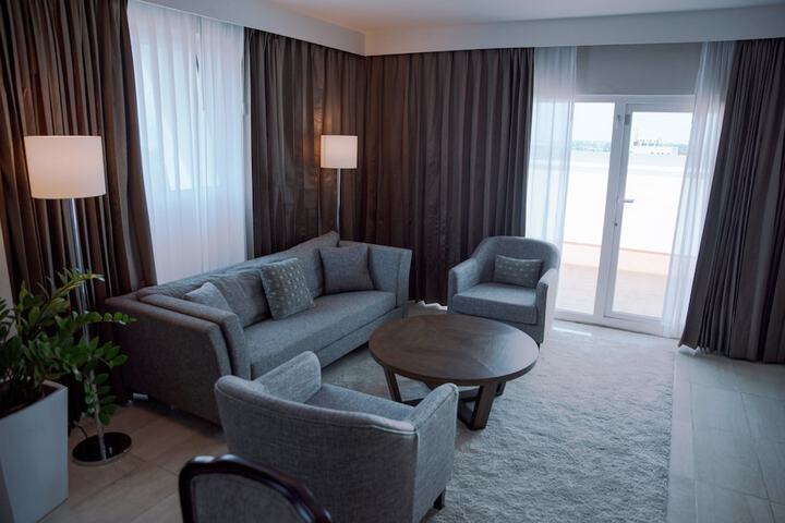 Room 11 of 137