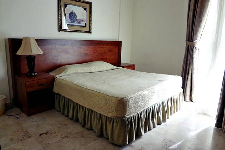 Room 2 of 9