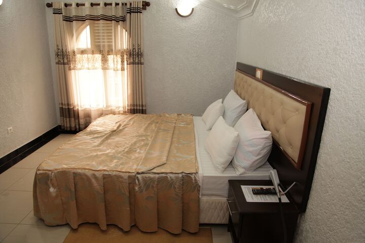 Room 10 of 60