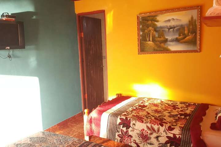 Room 21 of 38