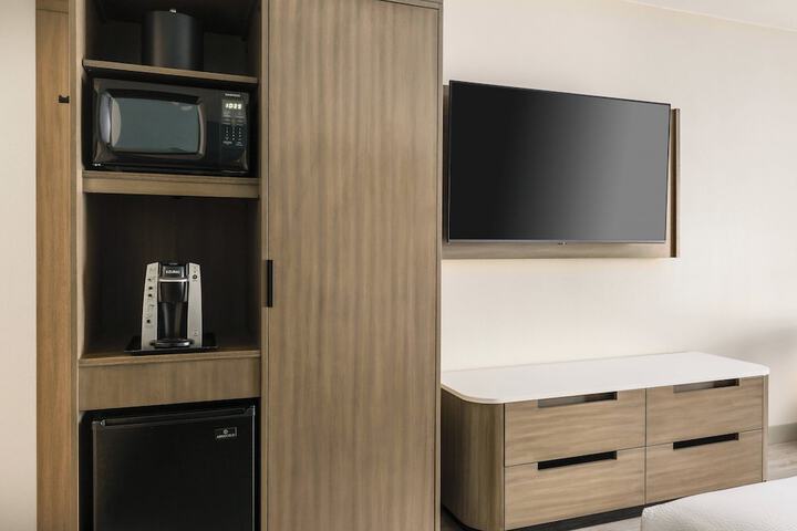 Room 9 of 70