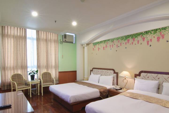 Room 57 of 122