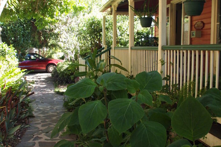Hotel Exterior 52 of 85