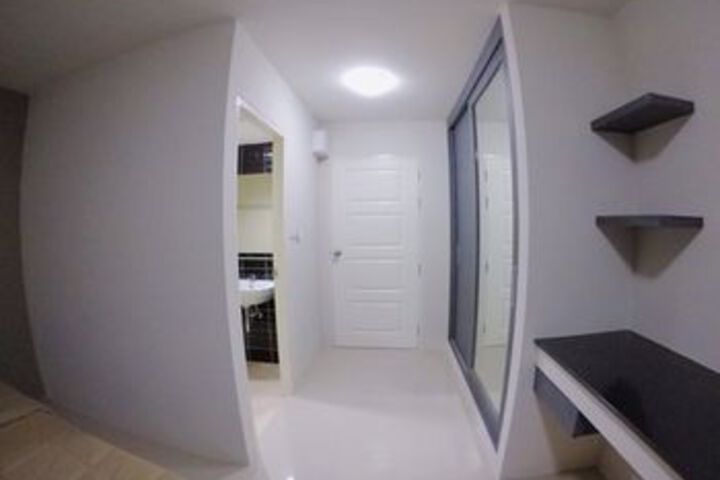 Room 16 of 20