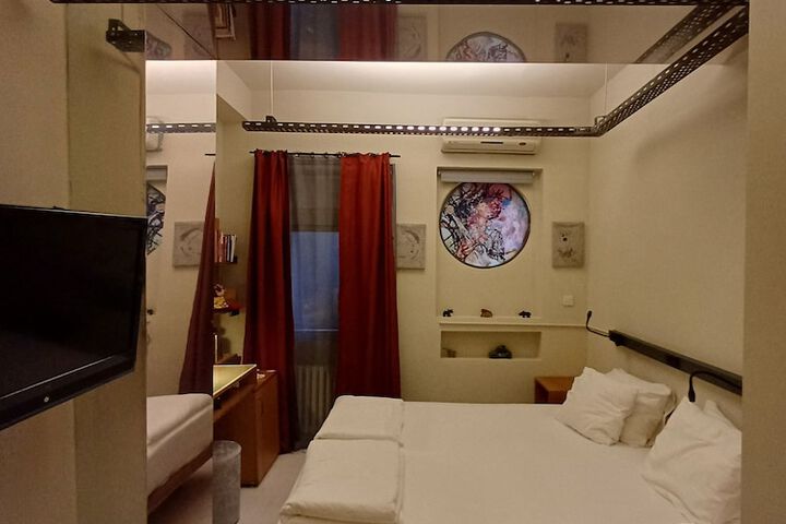 Room 31 of 73