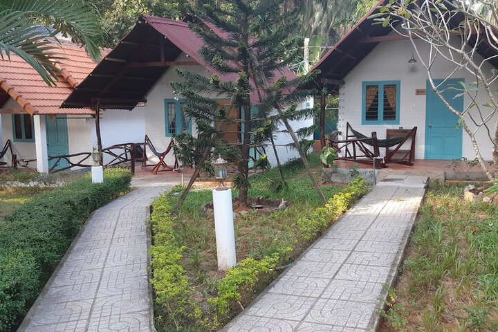 Hotel Exterior 50 of 59