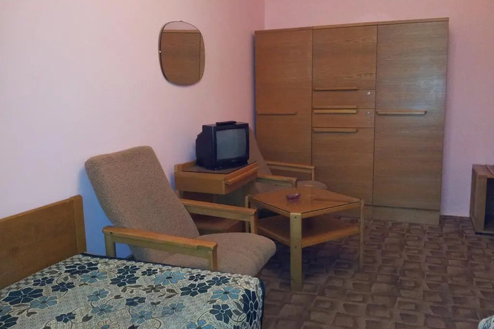 Room 21 of 31