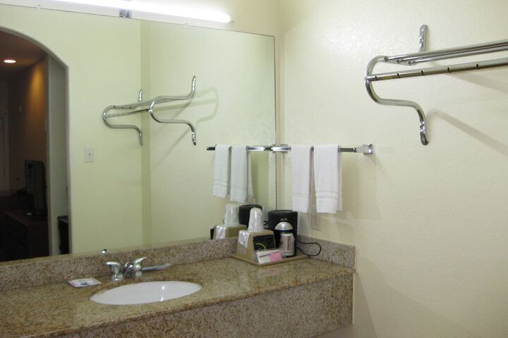 Room 16 of 22
