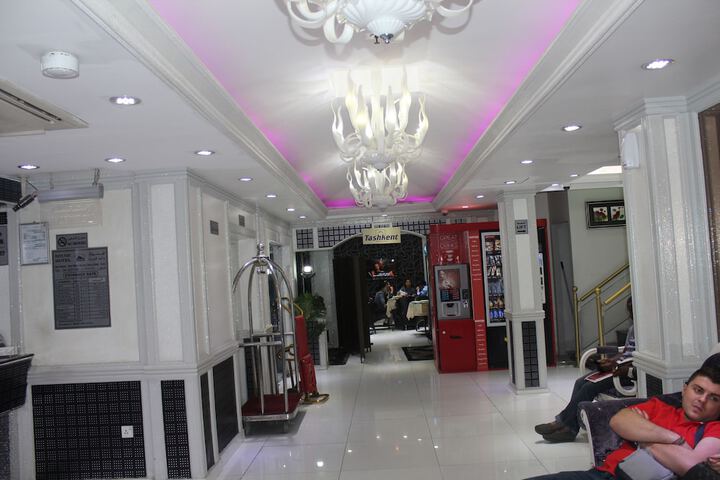 Guest Lobby