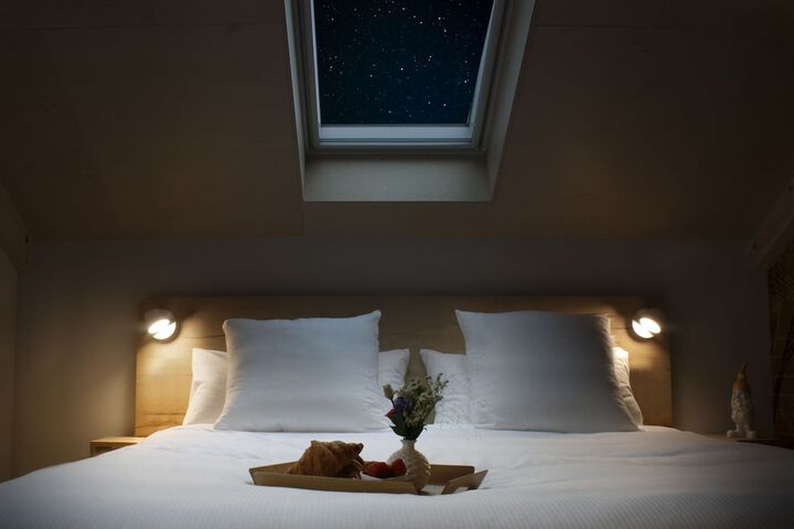 Room 8 of 32