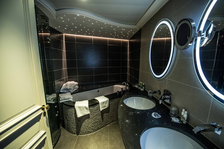Bath Photo