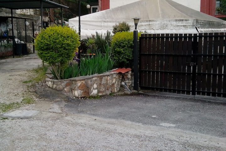 Property Grounds 29 of 38