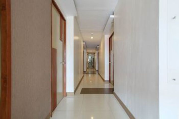 Ballroom/Hall 15 of 21