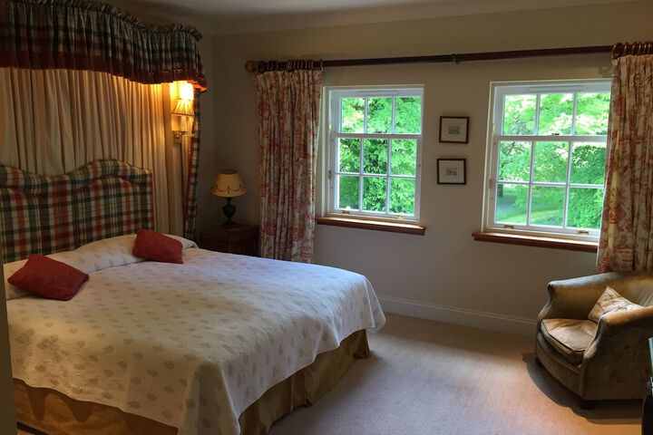 Room 8 of 74