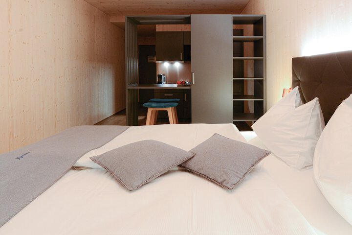 Room 11 of 65