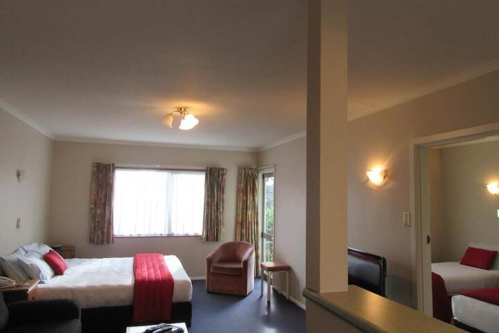 Room 8 of 52