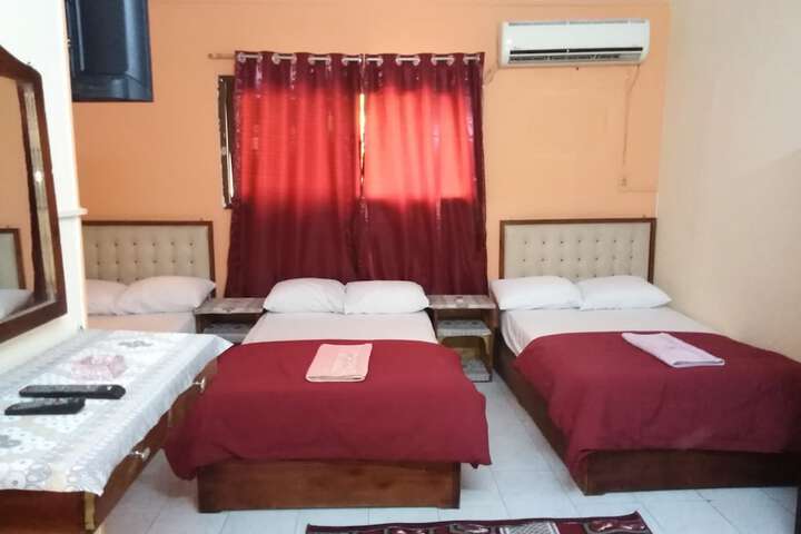 Room 12 of 51