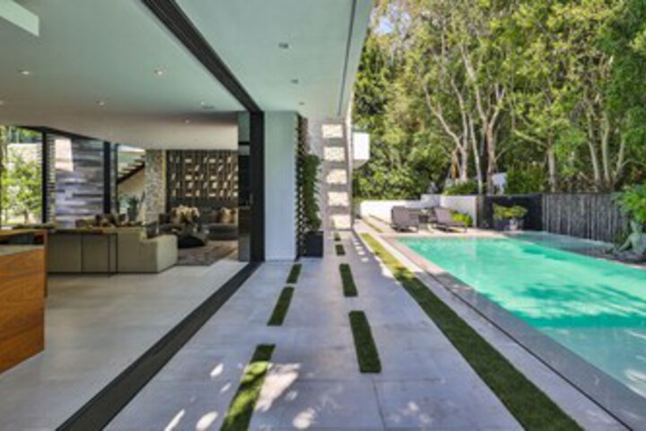 Pool 23 of 41