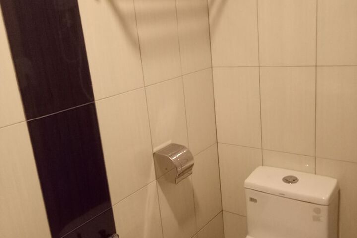Room 50 of 75