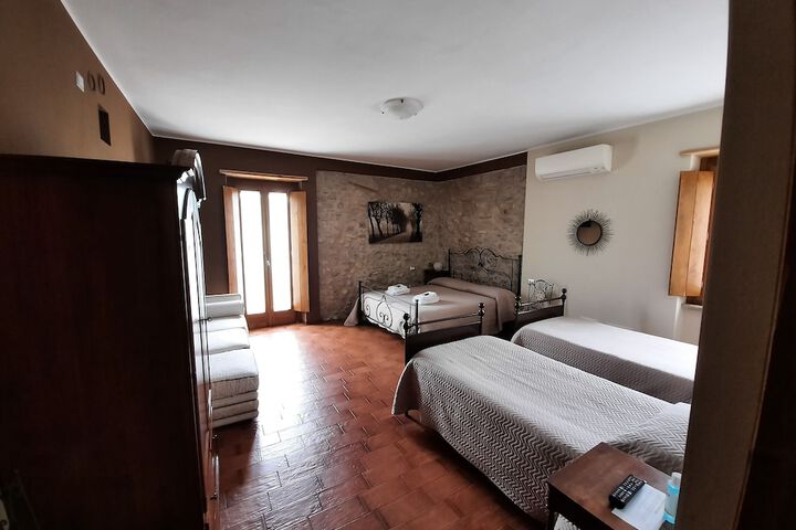 Room 20 of 92