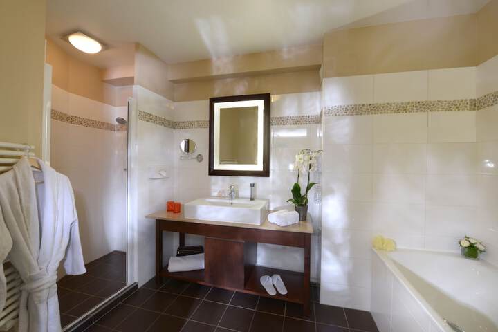 Bath Interior