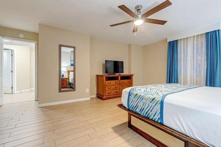 Room 4 of 61