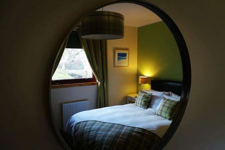 Room 6 of 39