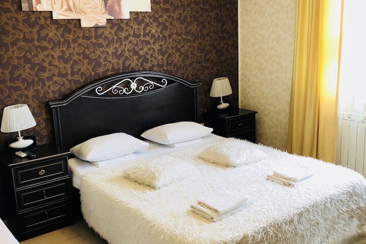 Room 5 of 52